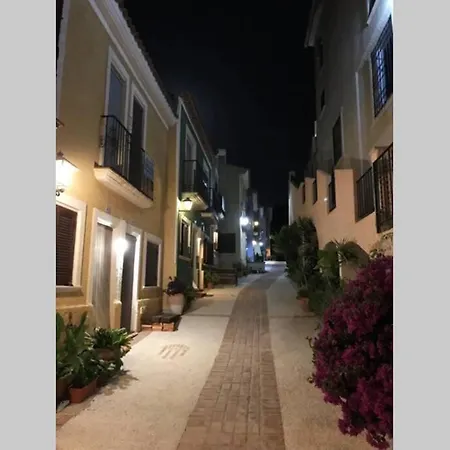 Casa Con Encanto En Pueblo Acantilado * El Campello